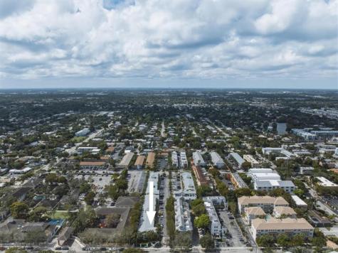 2660 NE 8th Avenue Wilton Manors FL 33334