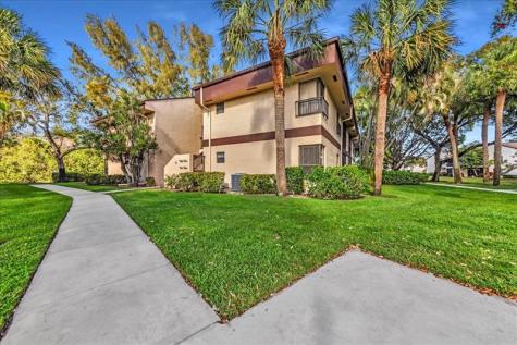 2687 Carambola Circle N Coconut Creek FL 33066