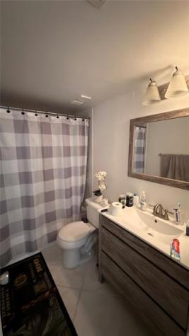 110 Lake Emerald Drive Oakland Park FL 33309