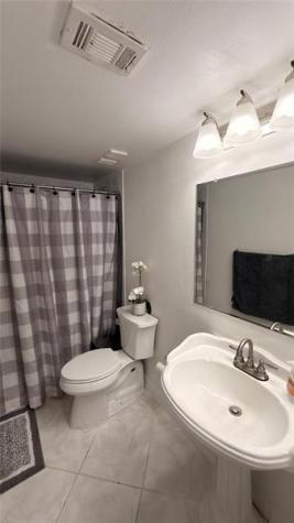 110 Lake Emerald Drive Oakland Park FL 33309