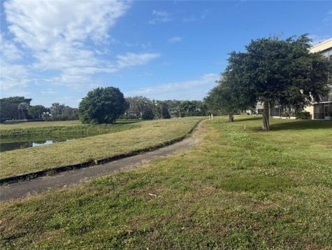 3241 Holiday Springs Boulevard Margate FL 33063