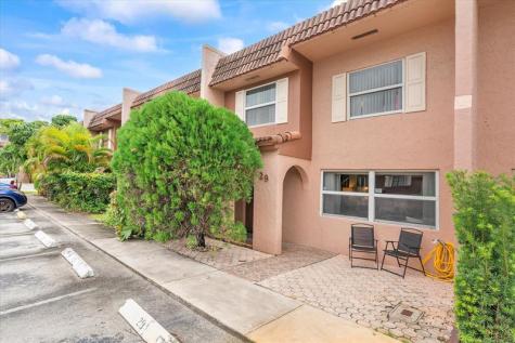 29 Laredo Place Davie FL 33324