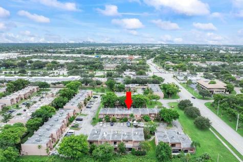 29 Laredo Place Davie FL 33324