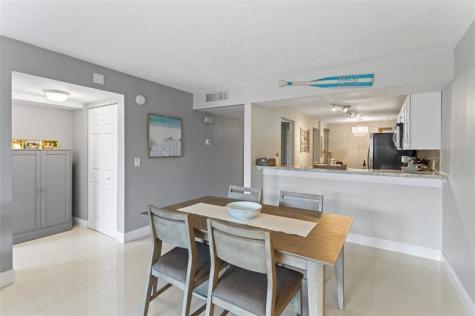 16 Royal Palm Way Boca Raton FL 33432