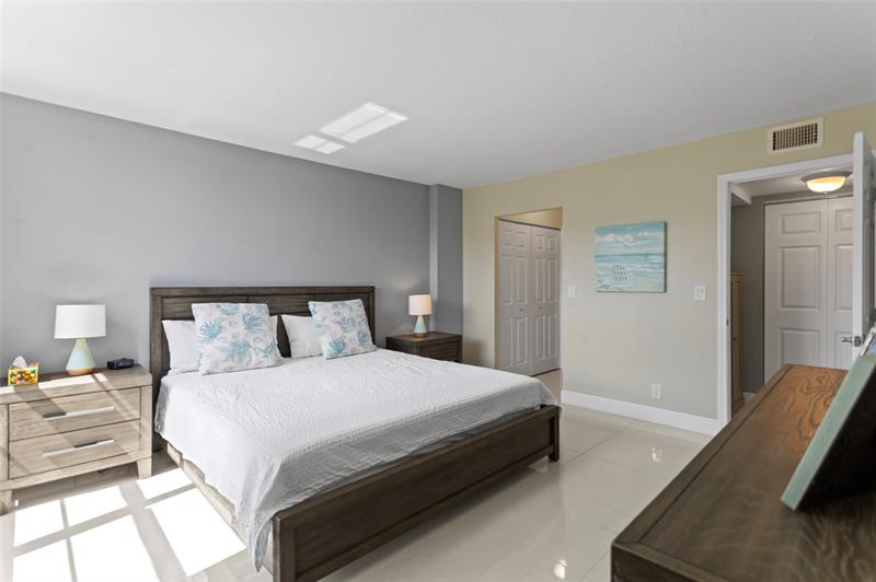 16 Royal Palm Way Boca Raton FL 33432