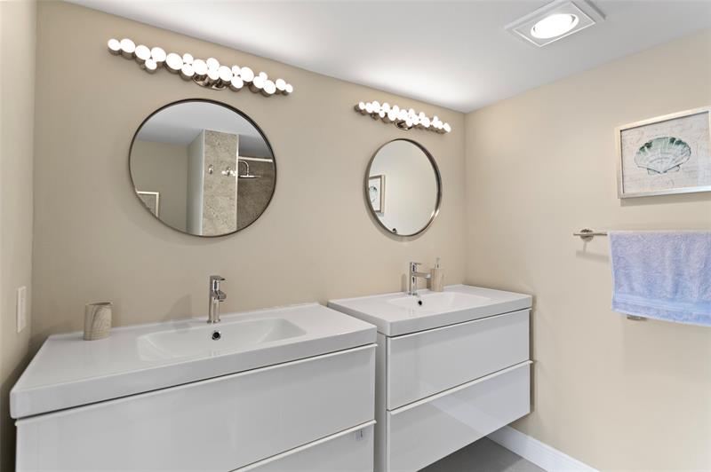 16 Royal Palm Way Boca Raton FL 33432