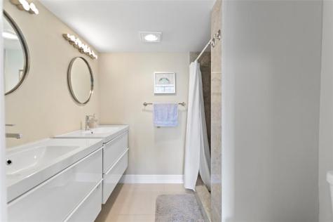 16 Royal Palm Way Boca Raton FL 33432