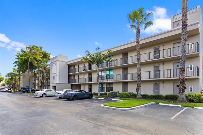16 Royal Palm Way Boca Raton FL 33432