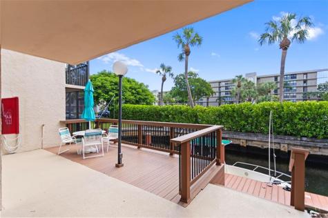 16 Royal Palm Way Boca Raton FL 33432