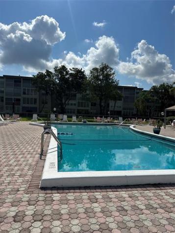 2998 NW 48th Terrace Lauderdale Lakes FL 33313