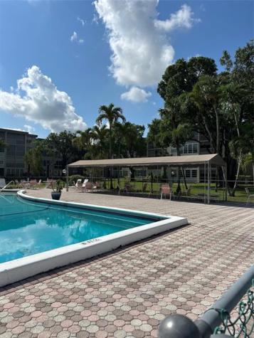 2998 NW 48th Terrace Lauderdale Lakes FL 33313