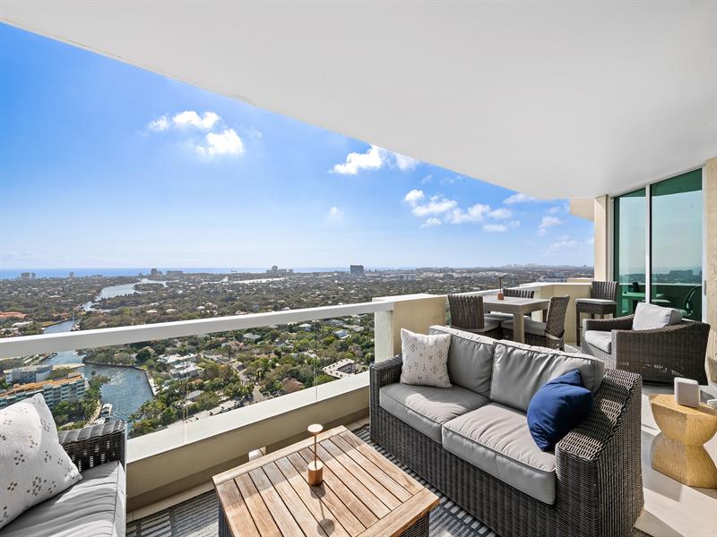 411 N New River Drive Fort Lauderdale FL 33301