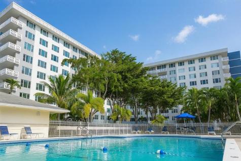 4350 Hillcrest Drive Hollywood FL 33021