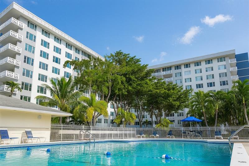 4350 Hillcrest Drive Hollywood FL 33021