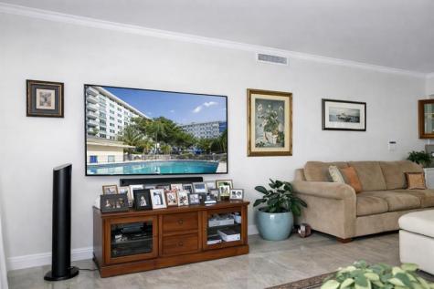 4350 Hillcrest Drive Hollywood FL 33021