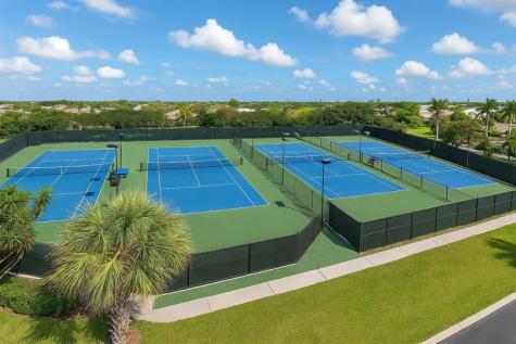 4350 Hillcrest Drive Hollywood FL 33021