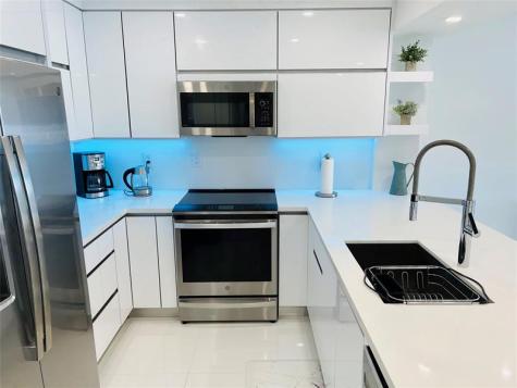 3725 S Ocean Drive Hollywood FL 33019