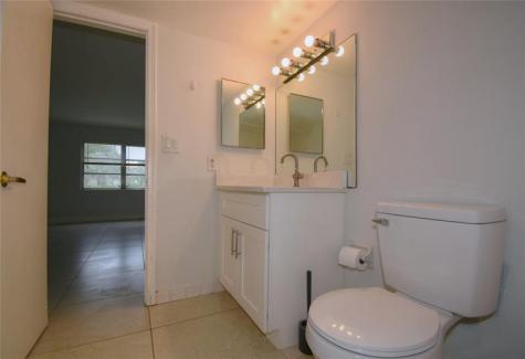 9 NE 19th Court Wilton Manors FL 33305