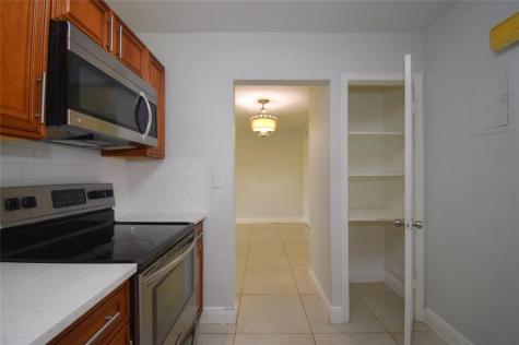 9 NE 19th Court Wilton Manors FL 33305