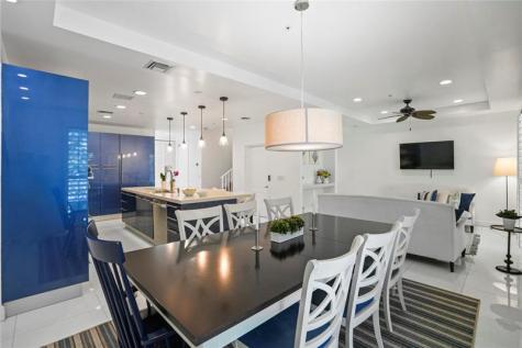 347 Oak Street Hollywood FL 33019