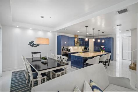 347 Oak Street Hollywood FL 33019