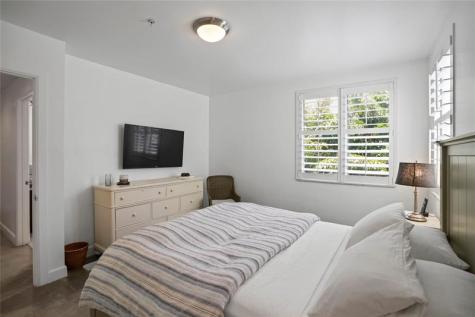 347 Oak Street Hollywood FL 33019