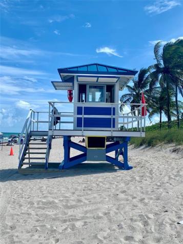 347 Oak Street Hollywood FL 33019