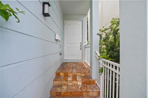 347 Oak Street Hollywood FL 33019