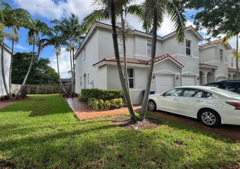 1041 NE 208th Street Miami FL 33179