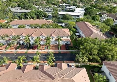 1041 NE 208th Street Miami FL 33179