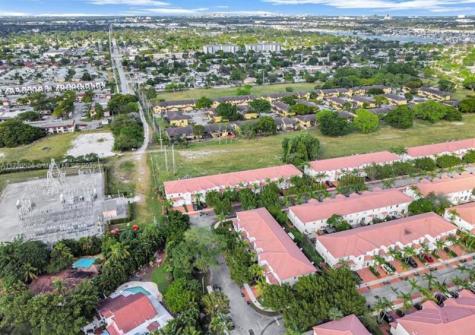 1041 NE 208th Street Miami FL 33179