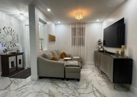 1041 NE 208th Street Miami FL 33179