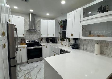1041 NE 208th Street Miami FL 33179