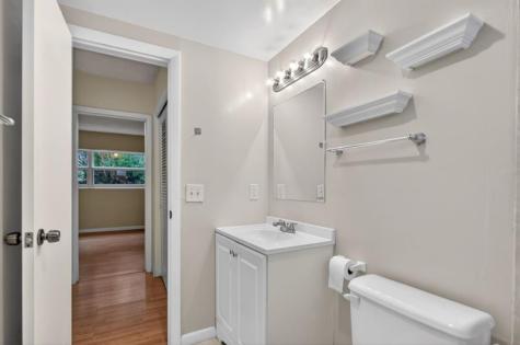 2115 NE 42nd Court Lighthouse Point FL 33064