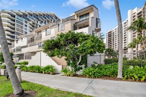520 E Brickell Key Drive Unit Bh25 Miami FL 33131