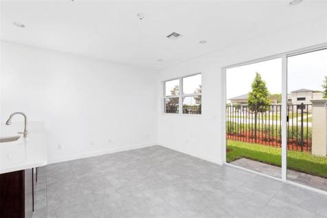 6937 Pines Circle Coconut Creek FL 33073