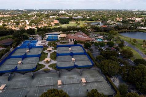 7520 La Paz Court Boca Raton FL 33433