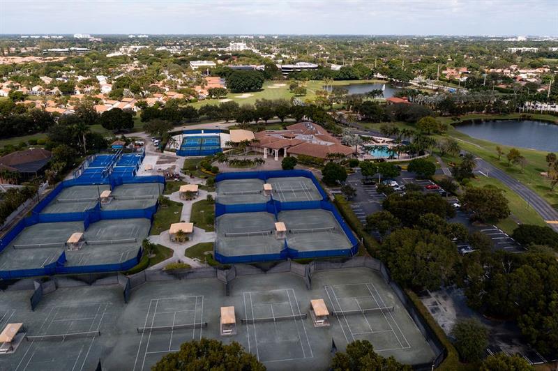 7520 La Paz Court Boca Raton FL 33433