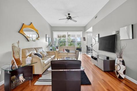 7520 La Paz Court Boca Raton FL 33433