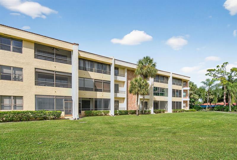 7520 La Paz Court Boca Raton FL 33433