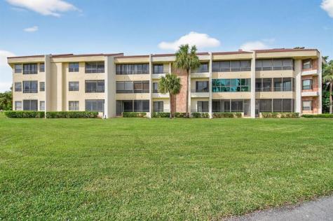 7520 La Paz Court Boca Raton FL 33433