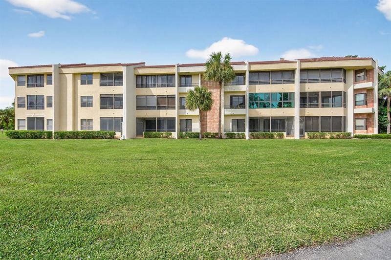 7520 La Paz Court Boca Raton FL 33433