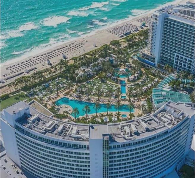 4391 Collins Avenue Miami Beach FL 33140