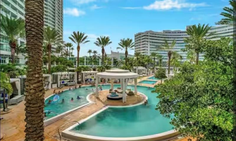 4391 Collins Avenue Miami Beach FL 33140