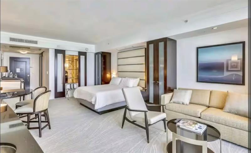 4391 Collins Avenue Miami Beach FL 33140