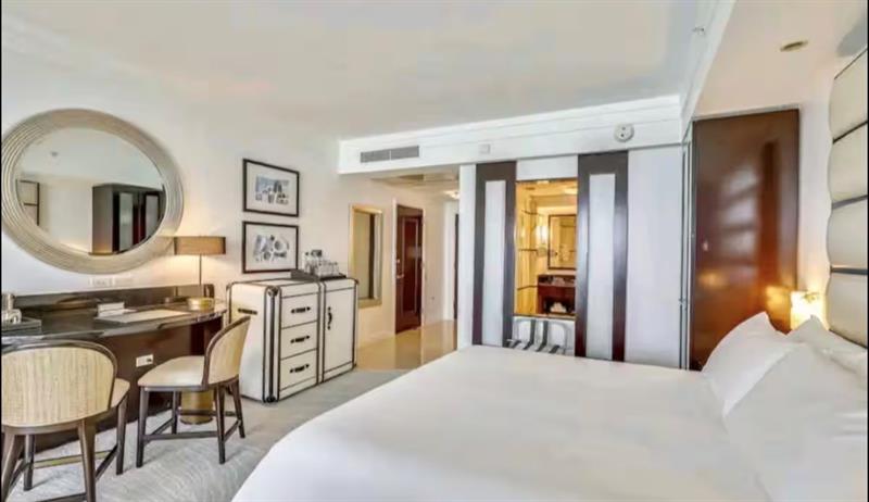 4391 Collins Avenue Miami Beach FL 33140