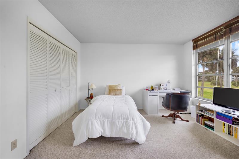 905 Cypress Terrace Pompano Beach FL 33069