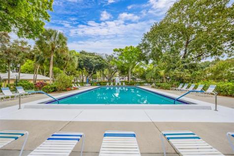 905 Cypress Terrace Pompano Beach FL 33069