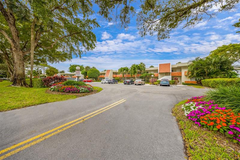 905 Cypress Terrace Pompano Beach FL 33069