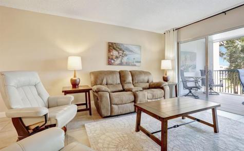 4040 Crystal Lake Drive Deerfield Beach FL 33064